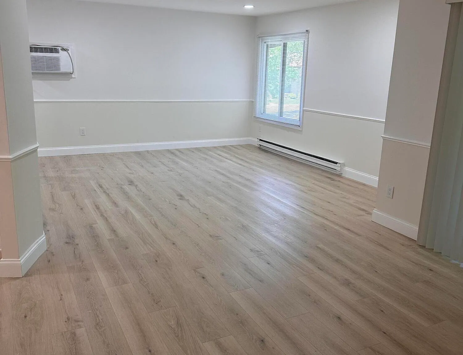 2 bed, $2,300 — Photo 4