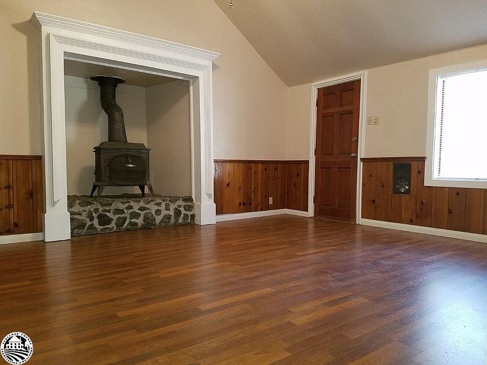 1st image of 22829 Miners Ave
