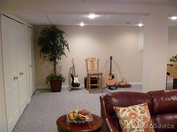 4th image of 5001 Harbor Place Dr
