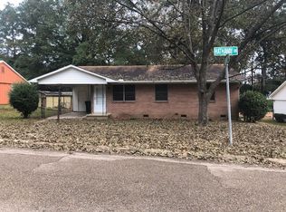 301 Hathaway Dr, El Dorado, AR 71730