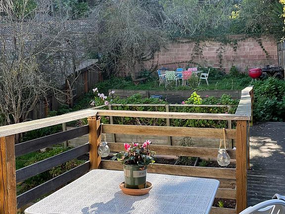 2nd image of 224 Precita Ave #2