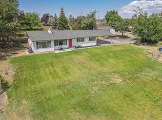 640 Arrowsmith Rd, Sunnyside, WA 98944