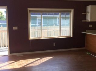 529 S Park St, Kingsford, MI 49802