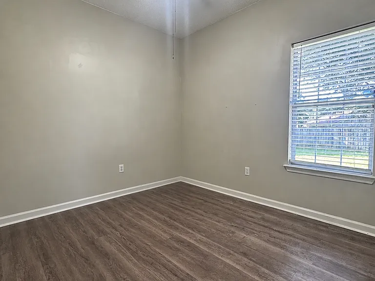 9931 Riggan Dr — Photo 6