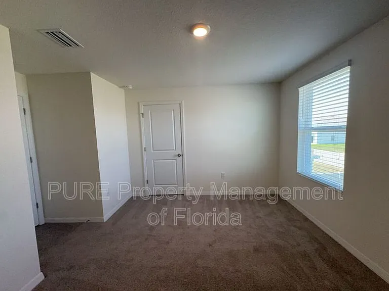 8702 SW 46th Ave — Photo 34