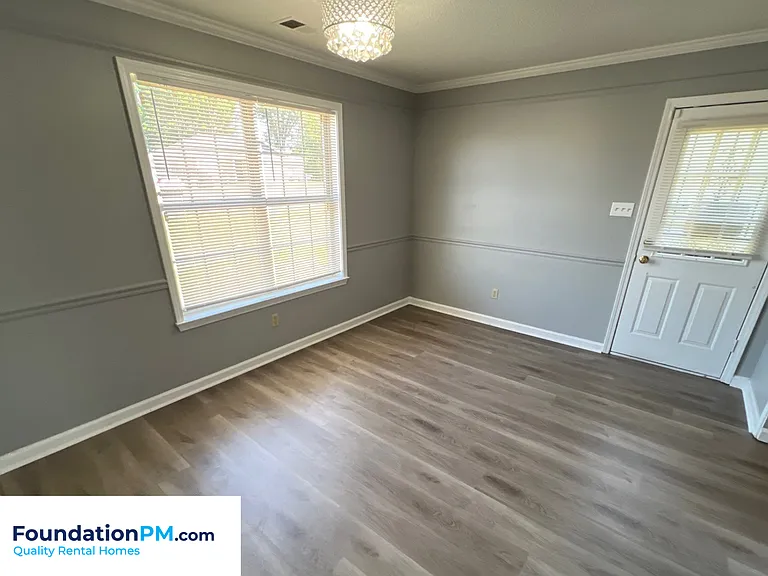 2485 Wellons Ave — Photo 6