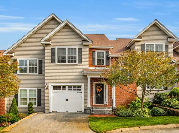 900 Lynnfield St Unit 39, Lynnfield, MA 01940