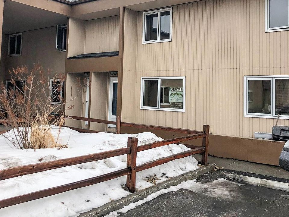 1st image of 5002 Dartmouth Dr APT 17
