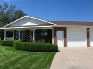 108 N Blue Spruce Rd, Hutchinson, KS 67502