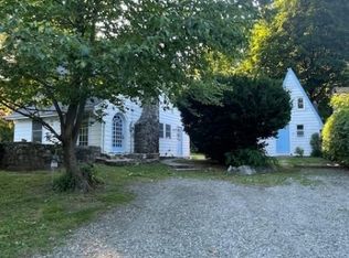 10 Crescent Rd, West Milford, NJ 07480