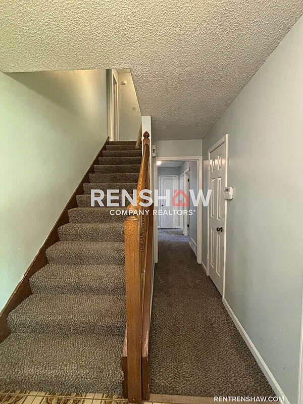 5 bed, 3.0 bath, 1600 sqft, $1,595 — Photo 4