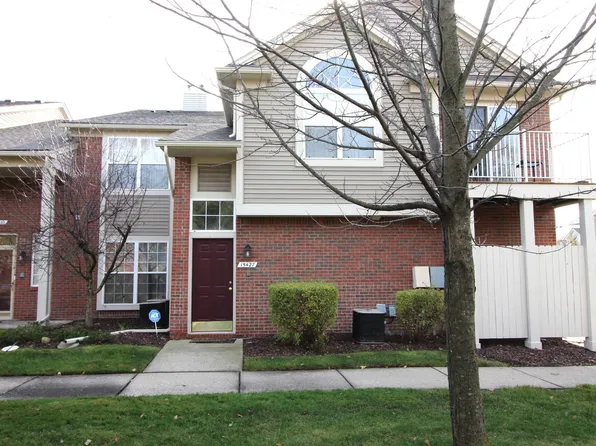 15427 Cornell Dr #109, Clinton Township, MI 48038