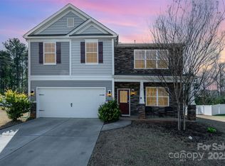 428 Wheat Field Dr, Mount Holly, NC 28120