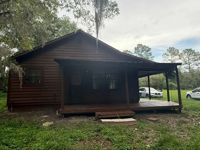 2230 Endsley Rd — Photo 3
