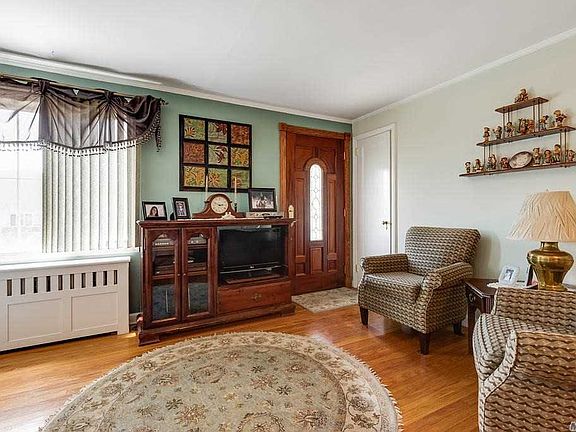 5th image of 14 Lafayette Ave