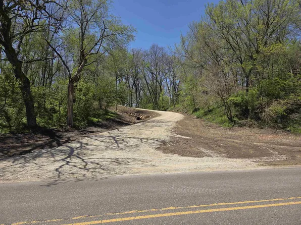 County Rd W, Hazel Green, WI 53811