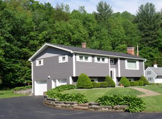 828 Sand Mill Rd, Cheshire, MA 01225