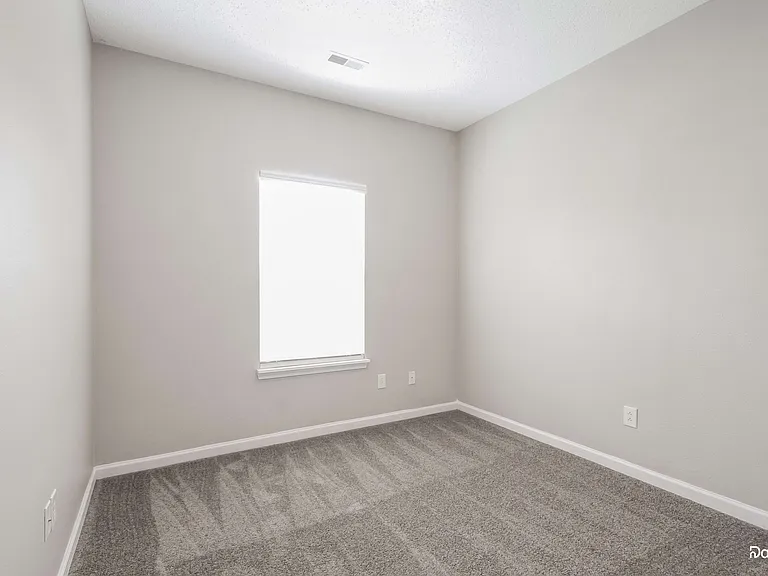 8149 Wood Hollow Ln — Photo 10