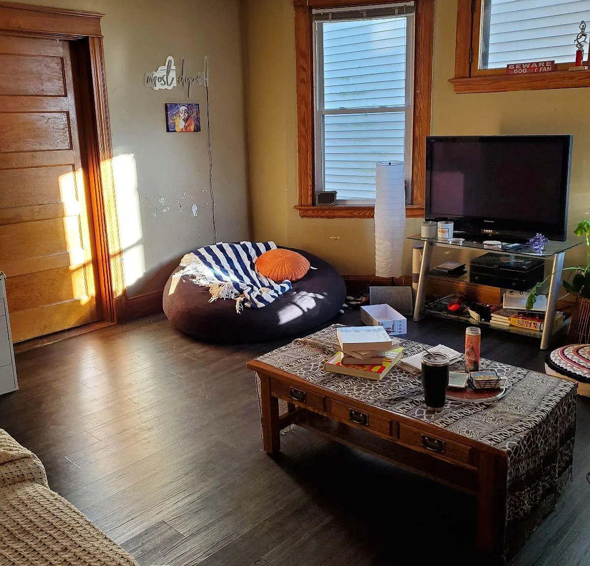 8 bed, 2000 sqft, $450 — Photo 3