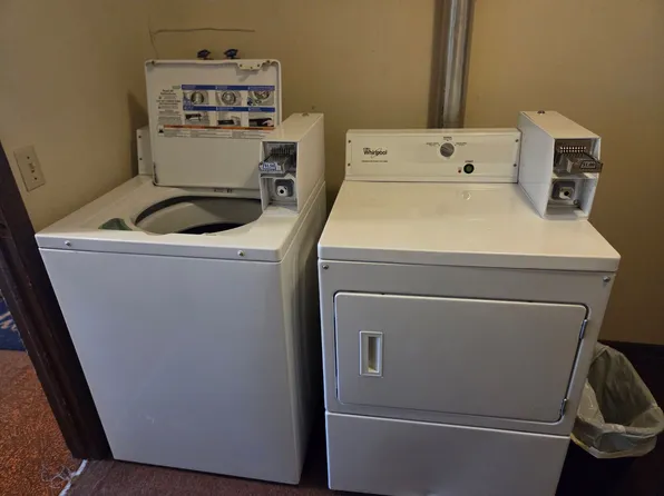 1309 14th Ave NW, 1309 14th Ave NW #A, Minot, ND 58703