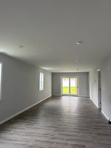31 Hinman St Photo 1