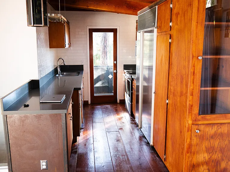 2428 Beverly Ave #A — Photo 59