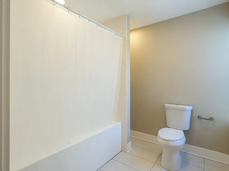 1709 Moore St — Photo 22