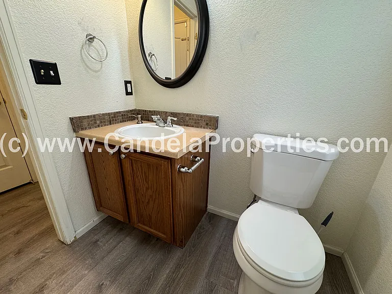 8008 Firecracker Trl — Photo 28