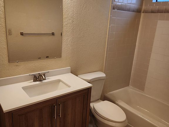 2nd image of 2132 Pioneer Ave