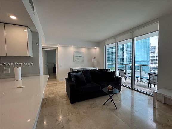 3rd image of 1300 Brickell Bay Dr APT 1701