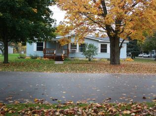 215 N 2nd St, Harrisville, MI 48740