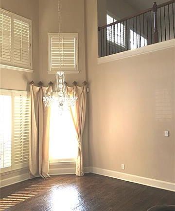 3rd image of 7001 Redstone Ln