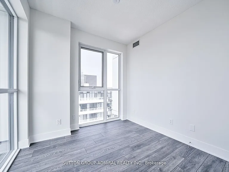 188 Fairview Mall Dr #2115 — Photo 13