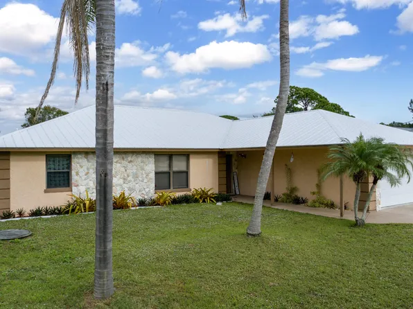 455 SE Fallon Drive, Port St Lucie, FL 34983