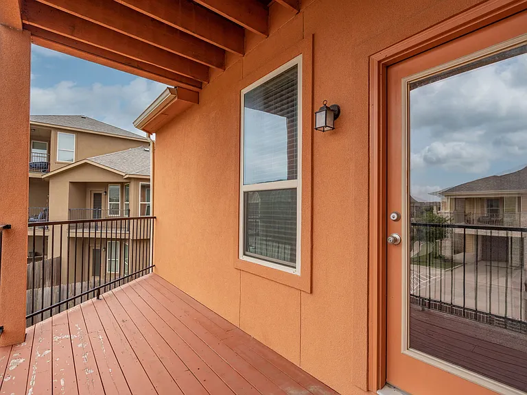 2640 Venice Dr #2 — Photo 22