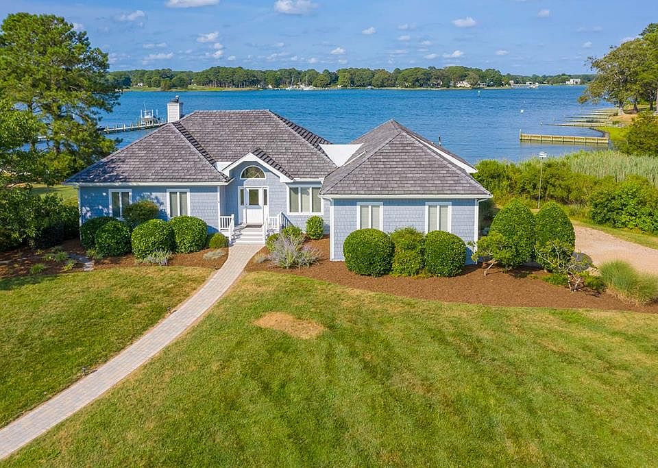 1st image of 452 Long Cove Ln