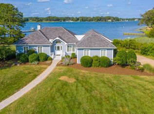 452 Long Cove Ln, White Stone, VA 22578