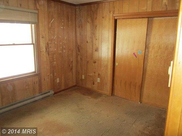2nd image of 4719 Jackson St