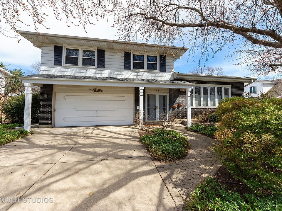 1st image of 15 N Windsor Dr