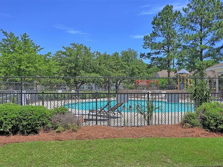 14 Sandy Pond Ct — Photo 4