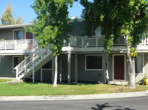 22672 Silver Oak Ln, Cupertino, CA 95014