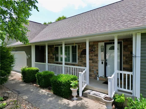 1378 Donovan Way, Zanesville, OH 43701