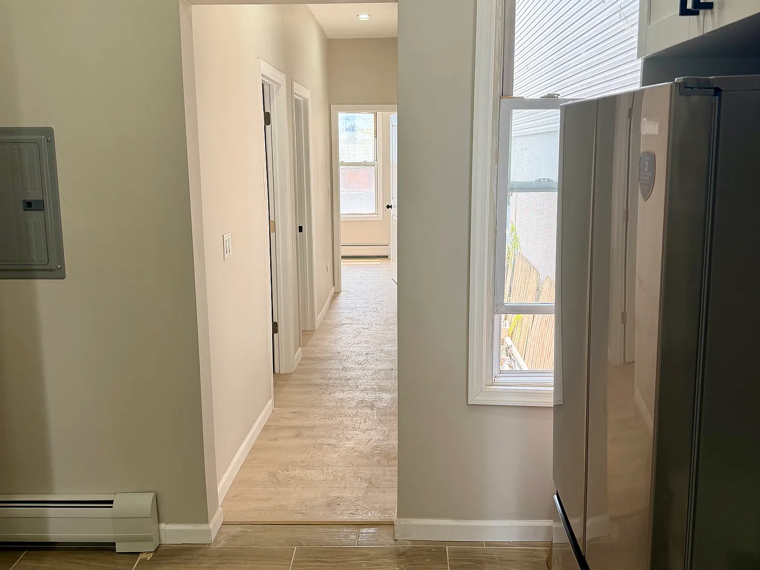 4 bed, 1000 sqft, $975 — Photo 4