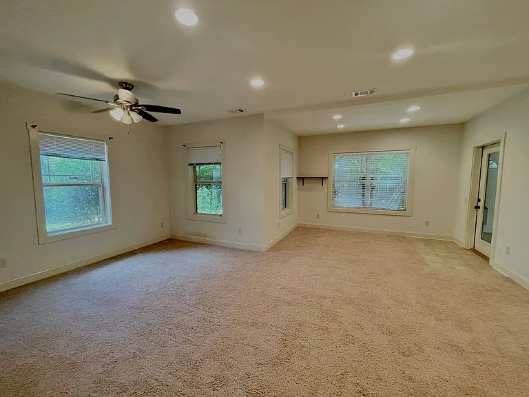 253 Solamere Ln — Photo 21
