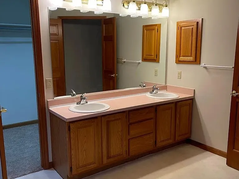 324 Redwood Blvd — Photo 23