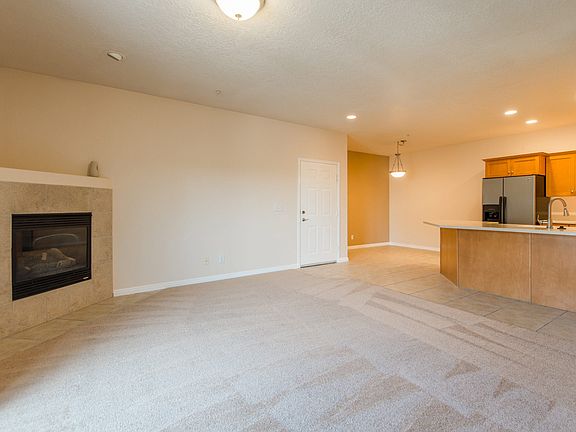 4th image of 4985 S Kiska Ln Unit 205
