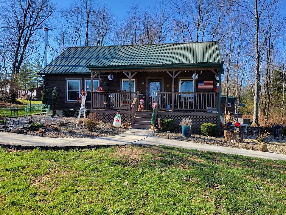 1st image of 3055 N Shamrock Ln
