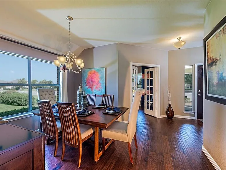 508 Fossil Creek Dr — Photo 3