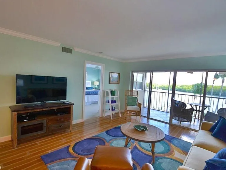 307 Goodlette Rd S #B-506 — Photo 3