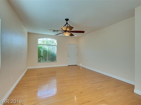 4th image of 3944 Yellow Mandarin Ave